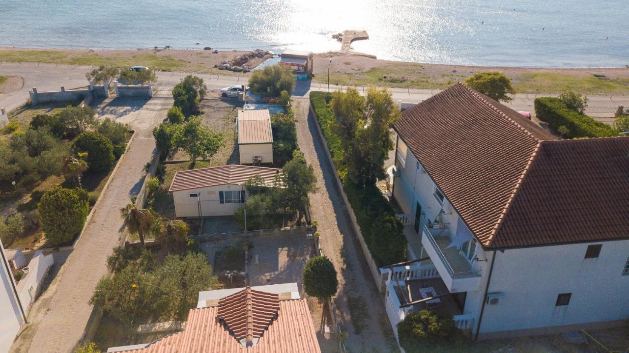 Apartment Robyn On The Beach Srima Exterior foto